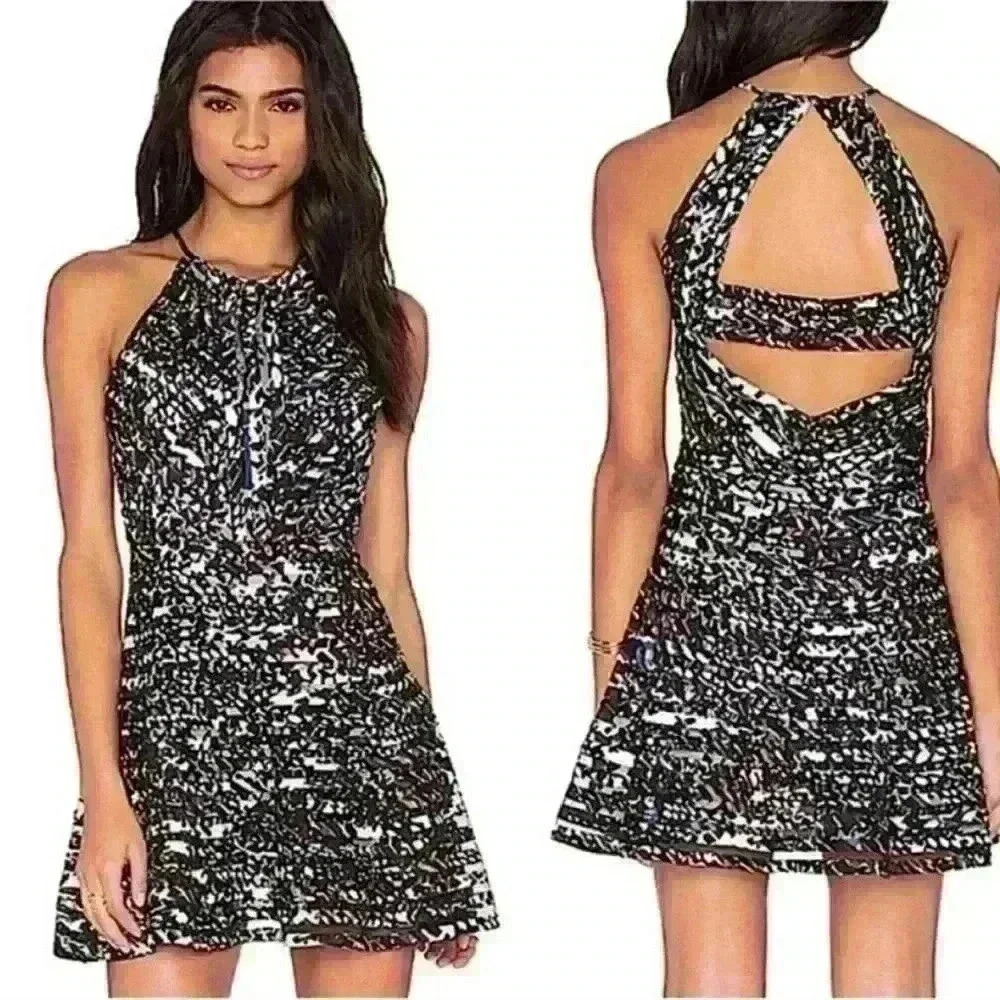 Parker "Zelma" Halter Fit And Flare Dress Size Large EUC!